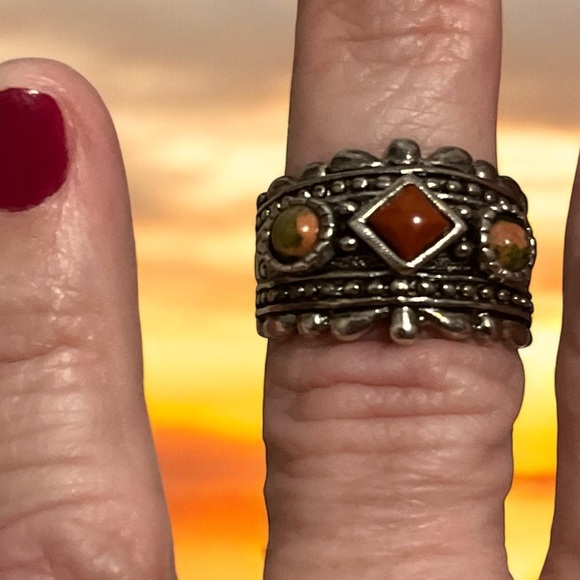 Premier Designs Jewelry - 5pc Premier Designs 5 Pc Set VINTAGE!